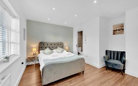 Classic 2Bd Flat In Chelmsford
